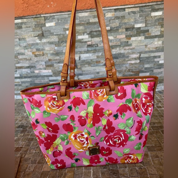 Dooney and Bourke shoulder bag with wallet (rare) - Picture 13 of 16